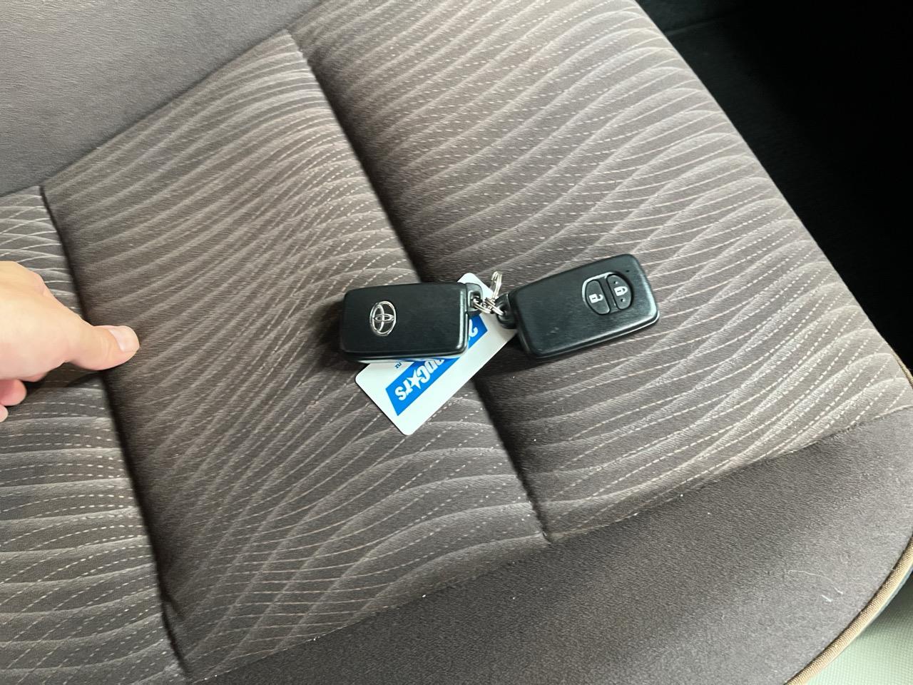 2012 Toyota Aqua G Hatchback HEATED SEATS + REVERSING CAMERA + SMART KEY