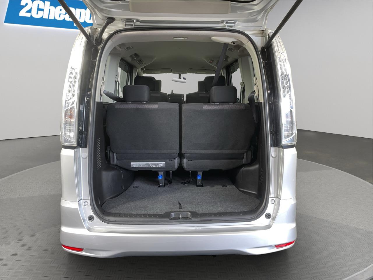 2013 Nissan Serena Hybrid People Mover REVESING CAMERA + PUSH SRART + AUTO LIGHTS