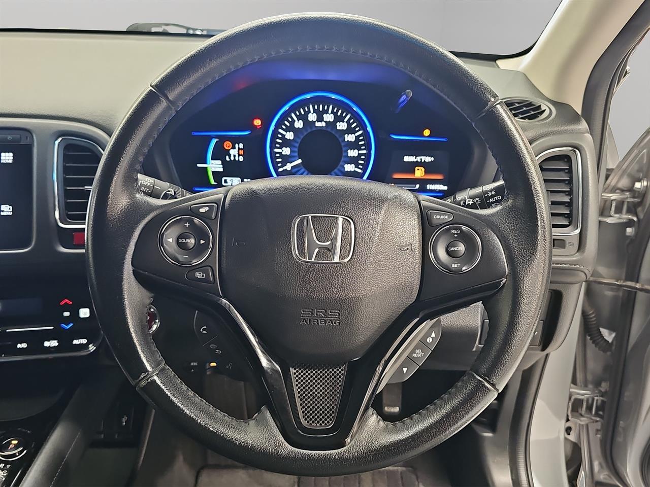 2014 Honda Vezel HYBRID X Hybrid SMART KEY + CRUISE CONTROL + PADDLE SHIFT