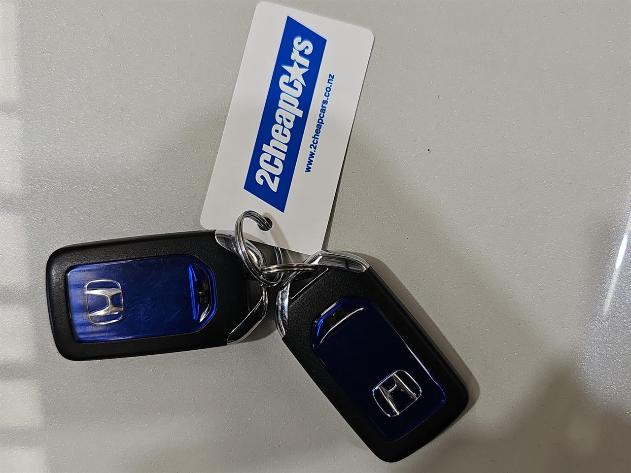 2014 Honda Vezel HYBRID X Hybrid SMART KEY + CRUISE CONTROL + PADDLE SHIFT