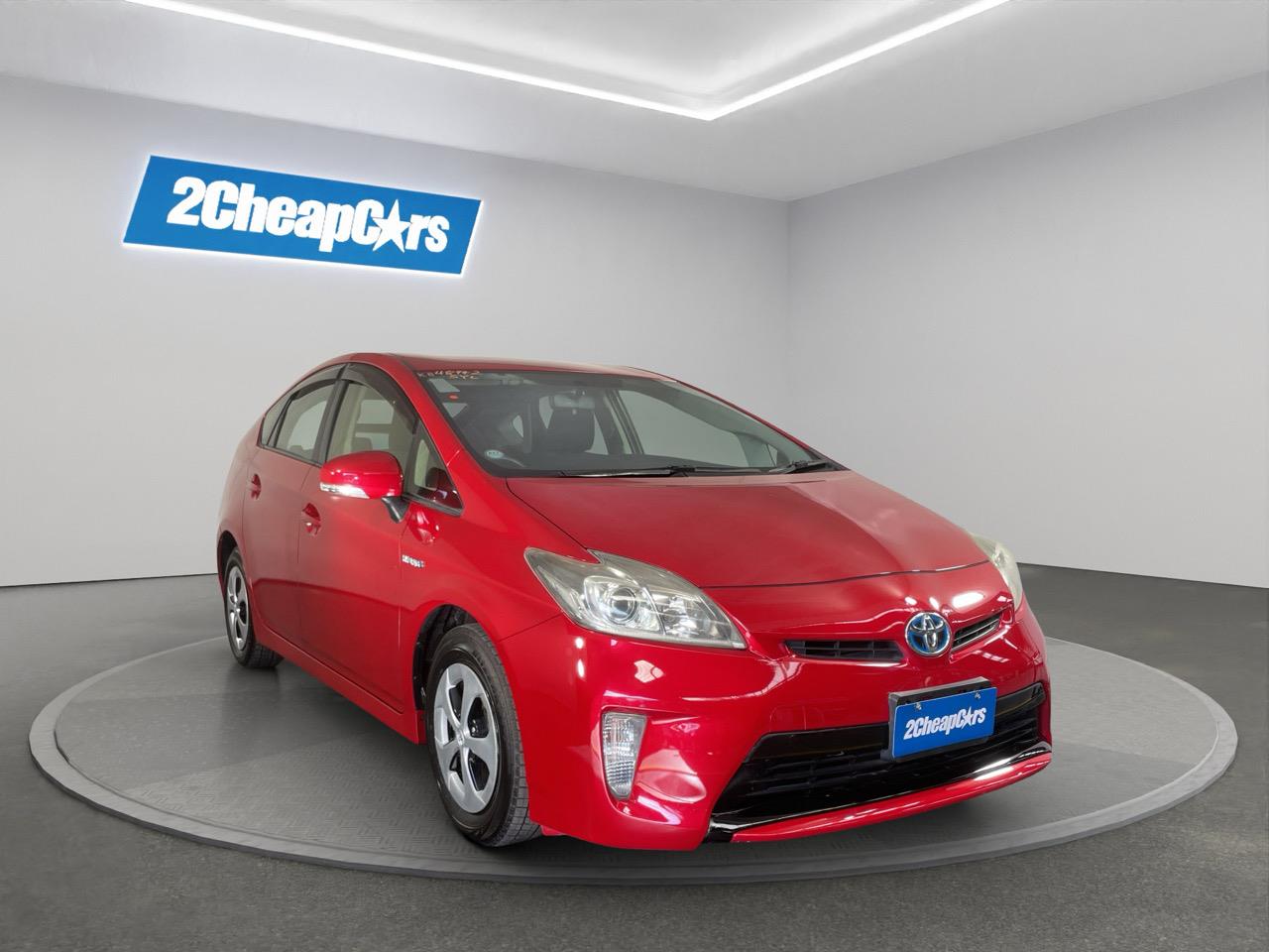 2012 Toyota Prius S Station Wagon REVERSING CAMERA + AUTO LIGHTS + PUSH START