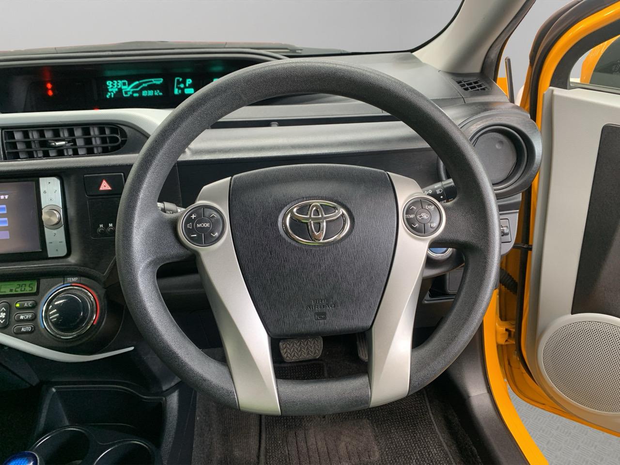 2013 Toyota Aqua S Hatchback REVERSING CAMERA + PUSH BUTTON START + AUTO LIGHTS