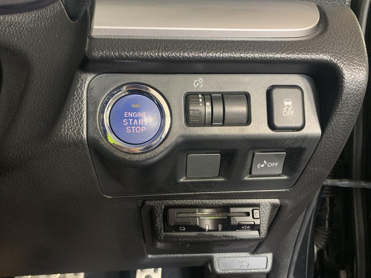 2013 Subaru XV HYBRID 2.0 L EYESIGHT AWD RV/SUV AWD + EYE SIGHT SYSTEM + CRUISE CONTROL