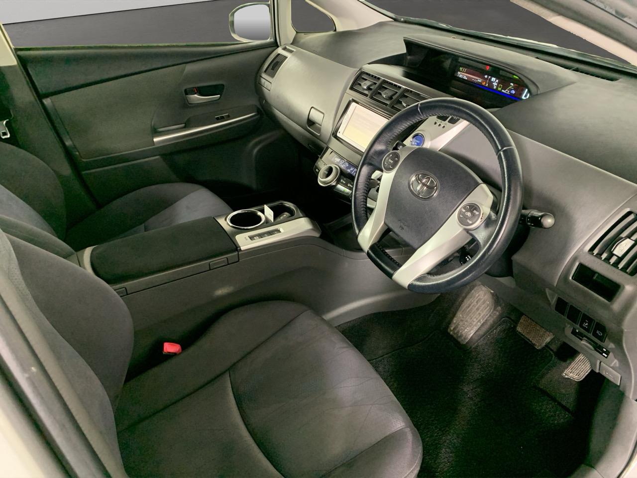 2012 Toyota Prius Alpha G 7 Seaters People Mover CRUISE CONTROL + PUSH BUTTON START + AUTO LIGHTS