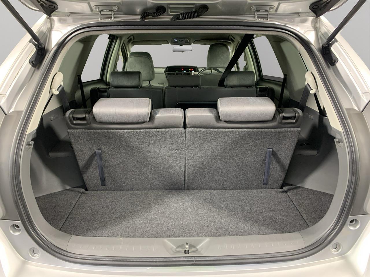 2012 Toyota Prius Alpha G 7 Seaters People Mover CRUISE CONTROL + PUSH BUTTON START + AUTO LIGHTS