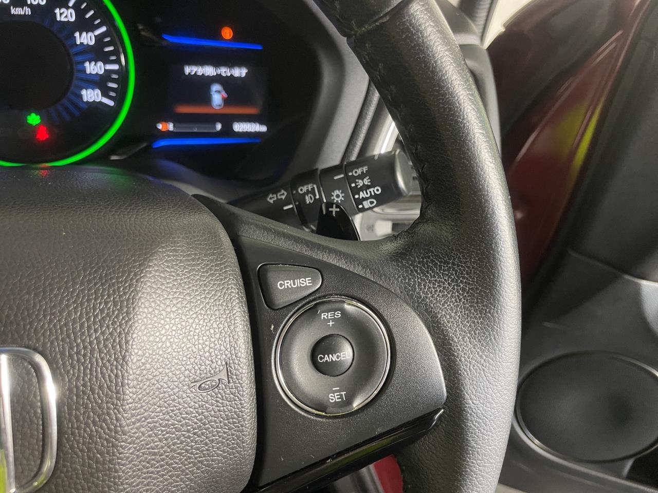 2014 Honda Vezel HYBIRID X RV/SUV PADDLE SHIFT + REVERSING CAMERA + CRUISE CONTROL