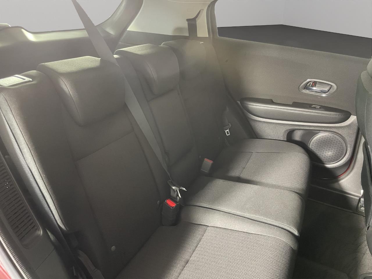 2014 Honda Vezel HYBIRID X RV/SUV PADDLE SHIFT + REVERSING CAMERA + CRUISE CONTROL