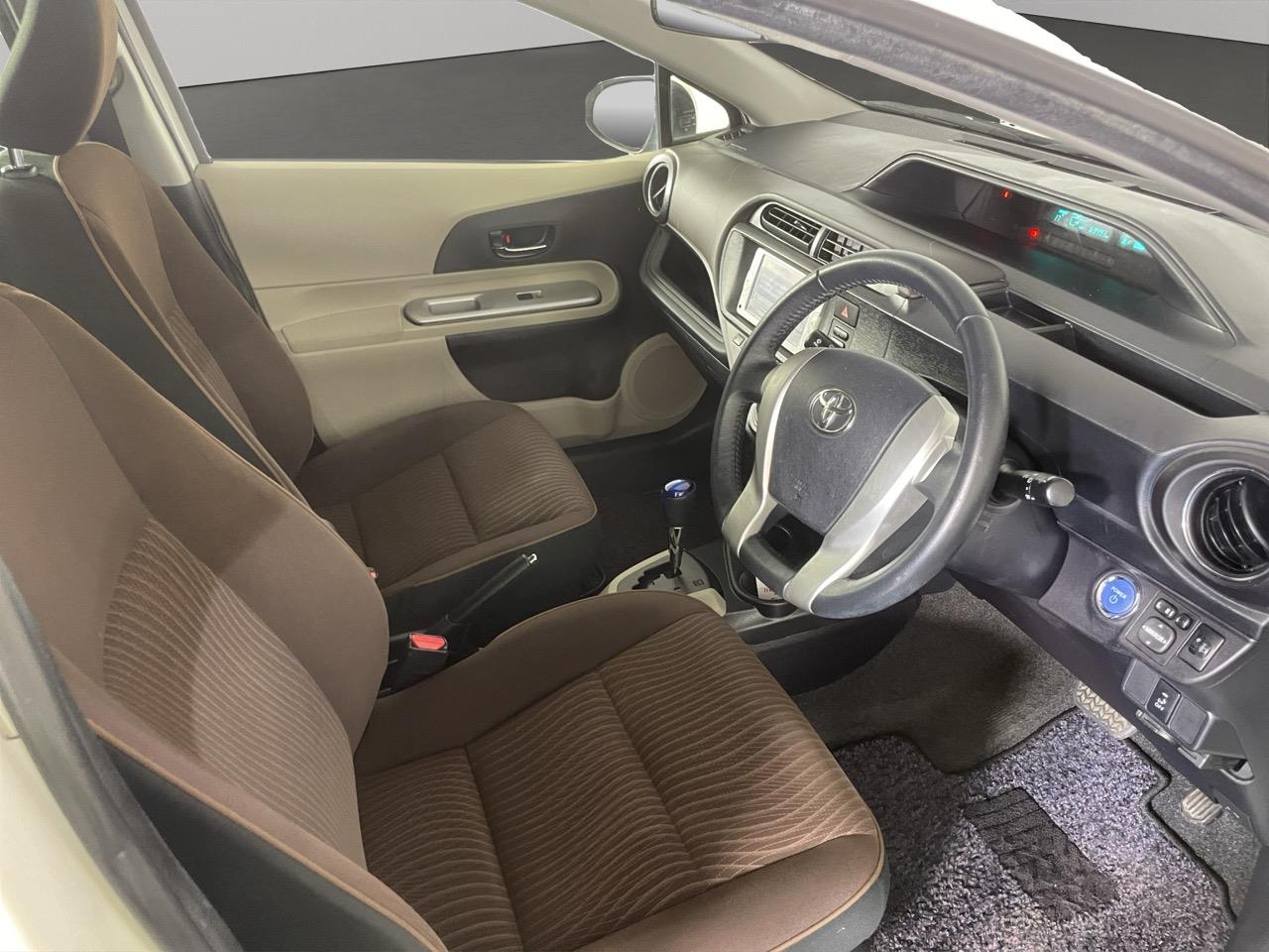 2012 Toyota Aqua G Hatchback AUTO LIGHTS + PUSH BUTTON START