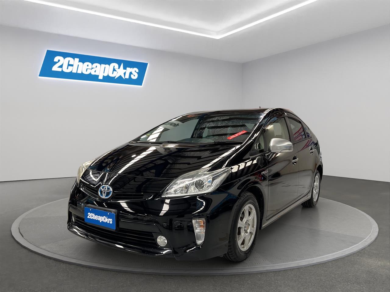 2013 Toyota Prius S Hatchback