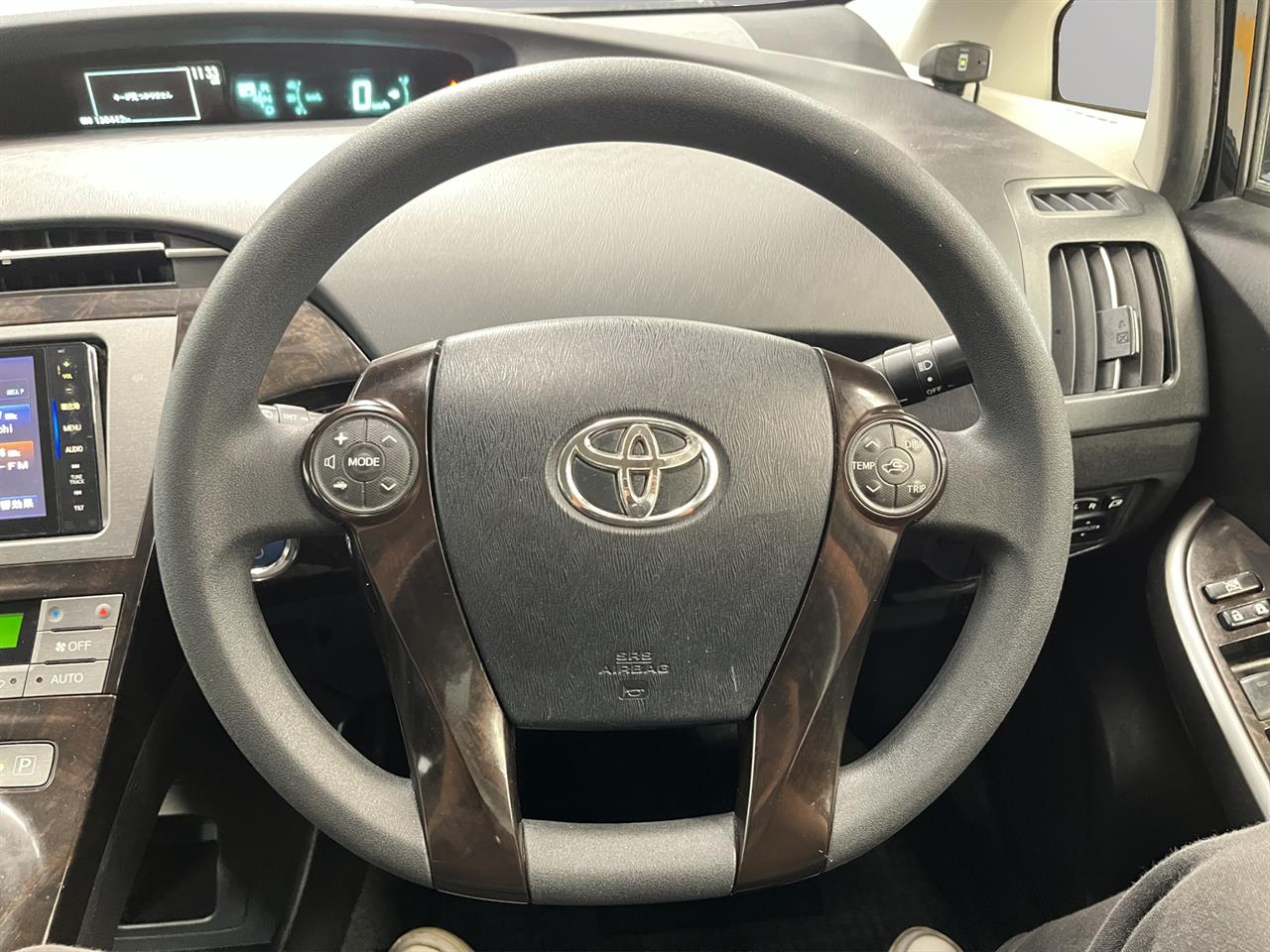 2013 Toyota Prius S Hatchback REVERSING CAMERA + AUTO LIGHTS + SMART KEY