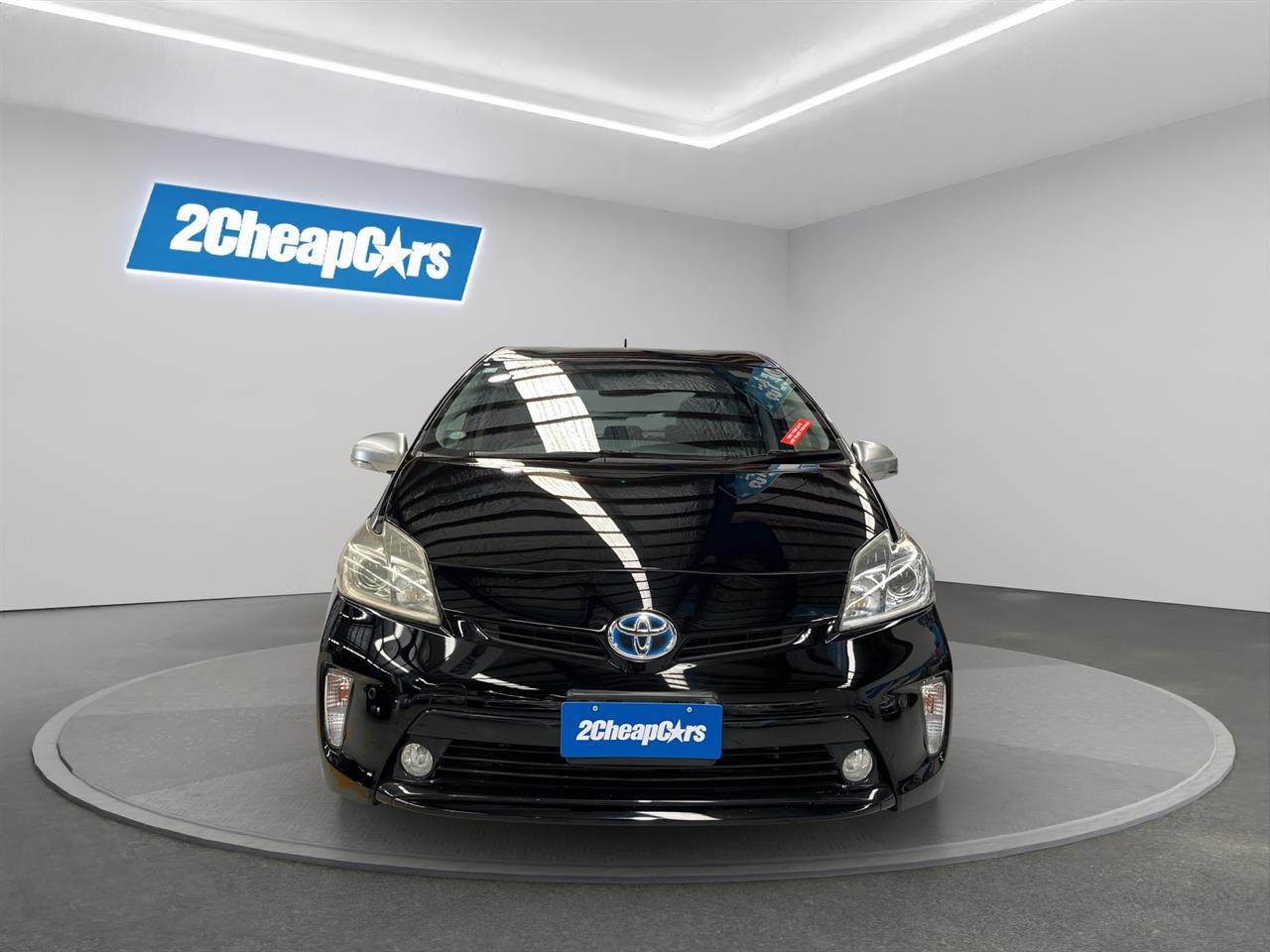 2013 Toyota Prius S Hatchback REVERSING CAMERA + AUTO LIGHTS + SMART KEY