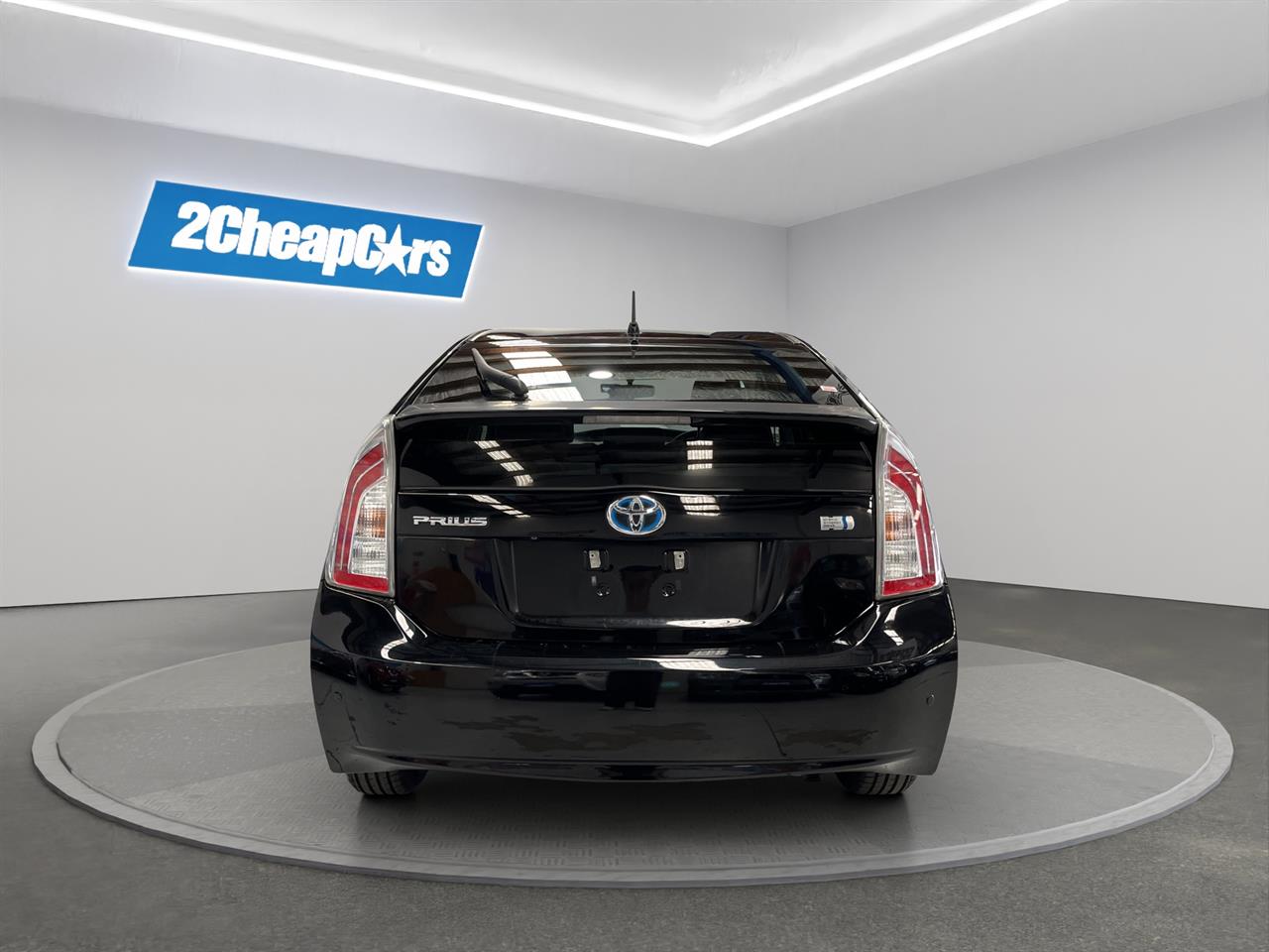 2013 Toyota Prius S Hatchback REVERSING CAMERA + AUTO LIGHTS + SMART KEY