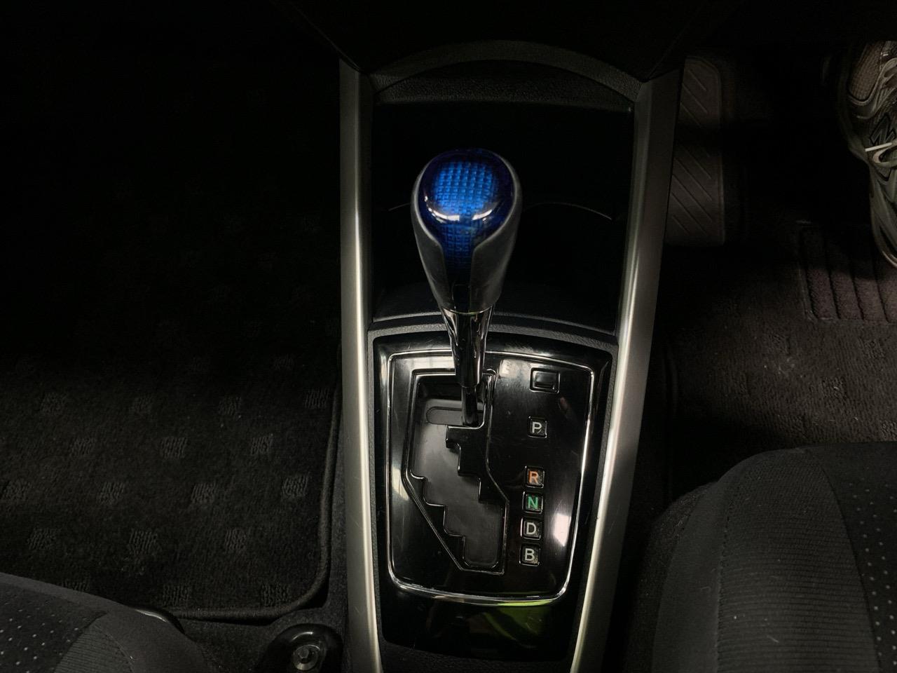 2016 Toyota Corolla Fielder Hybrid New Shape Station Wagon AUTO LIGHTS + MAG WHEELS