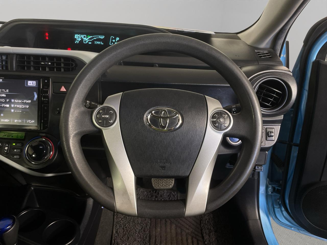 2014 Toyota Aqua S Hatchback REVERSING CAMERA + HEATED SEATS + AUTO LIGHTS