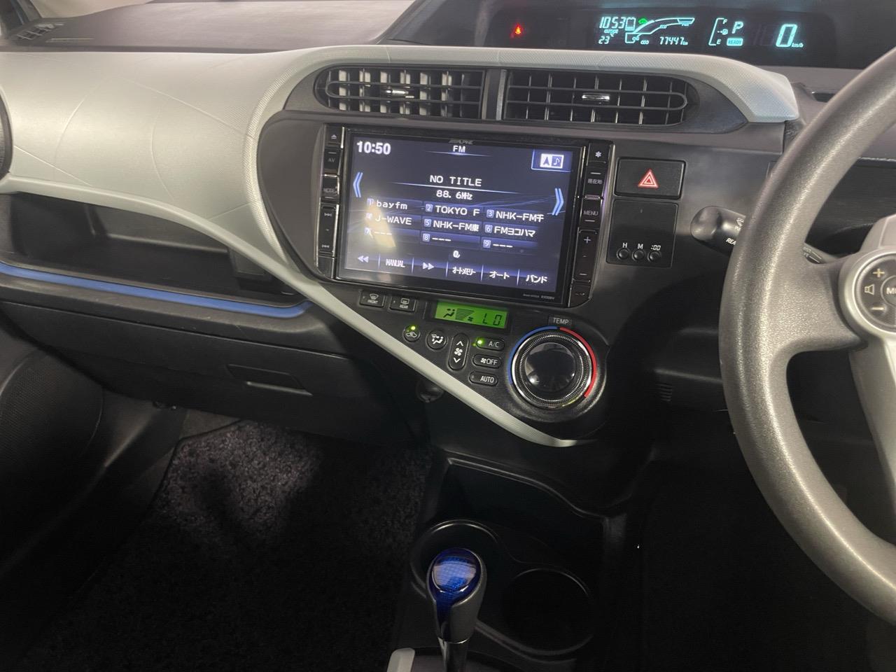 2014 Toyota Aqua S Hatchback REVERSING CAMERA + HEATED SEATS + AUTO LIGHTS