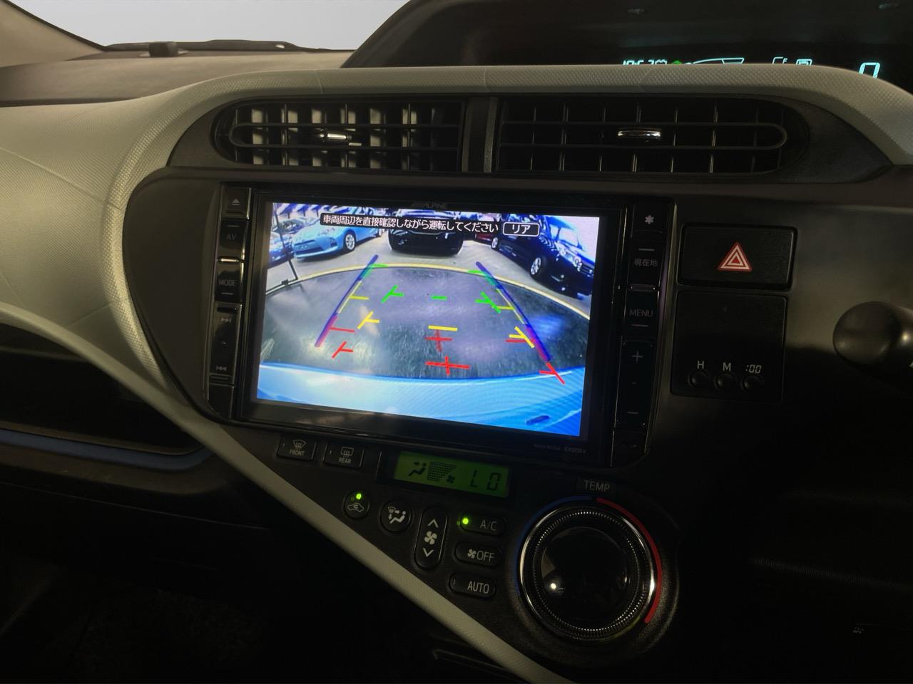 2014 Toyota Aqua S Hatchback REVERSING CAMERA + HEATED SEATS + AUTO LIGHTS