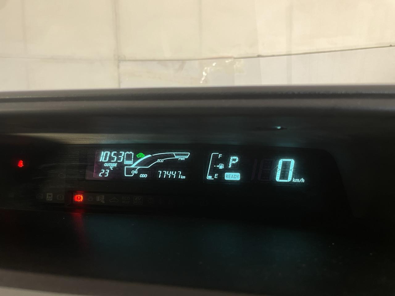 2014 Toyota Aqua S Hatchback REVERSING CAMERA + HEATED SEATS + AUTO LIGHTS