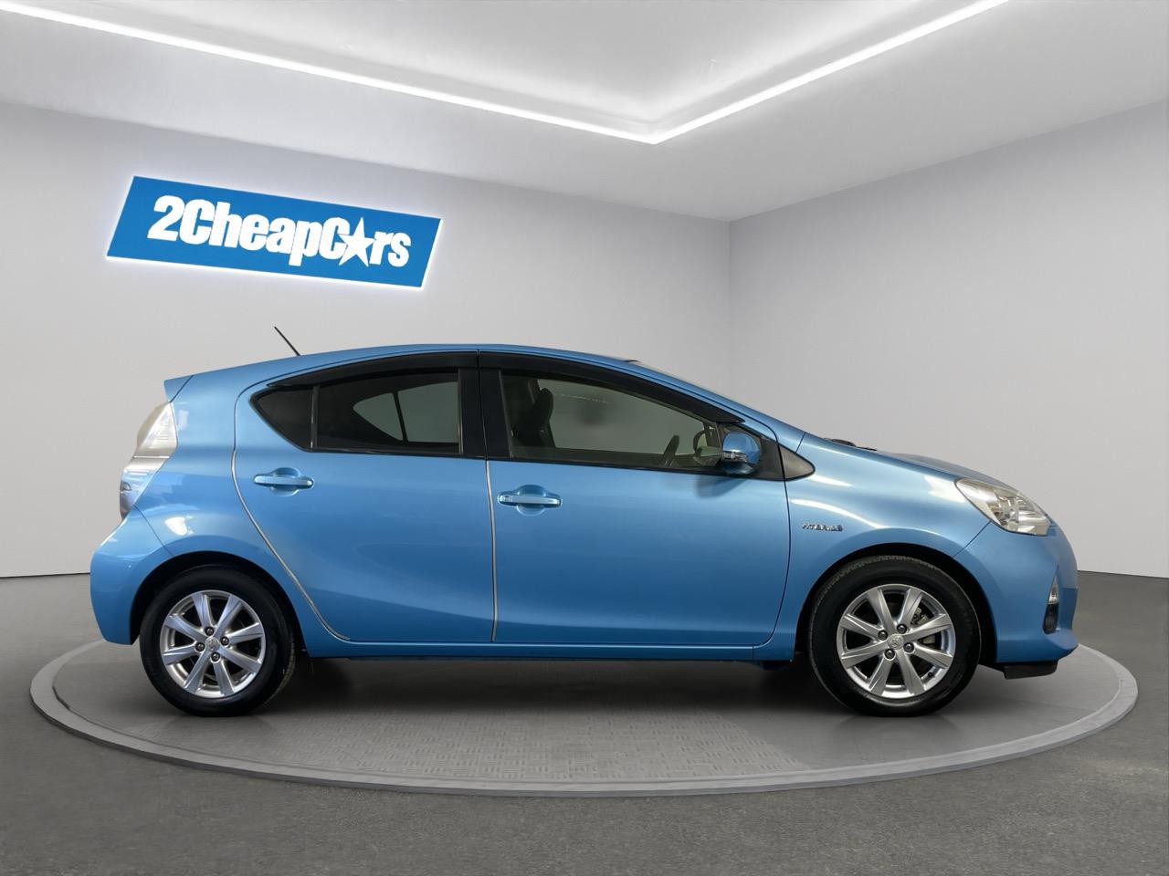 2014 Toyota Aqua S Hatchback REVERSING CAMERA + HEATED SEATS + AUTO LIGHTS