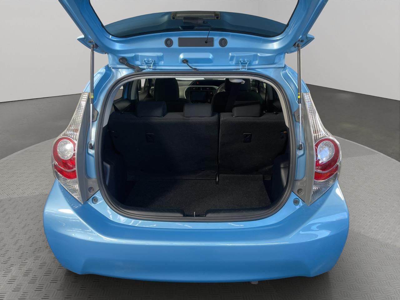 2014 Toyota Aqua S Hatchback REVERSING CAMERA + HEATED SEATS + AUTO LIGHTS