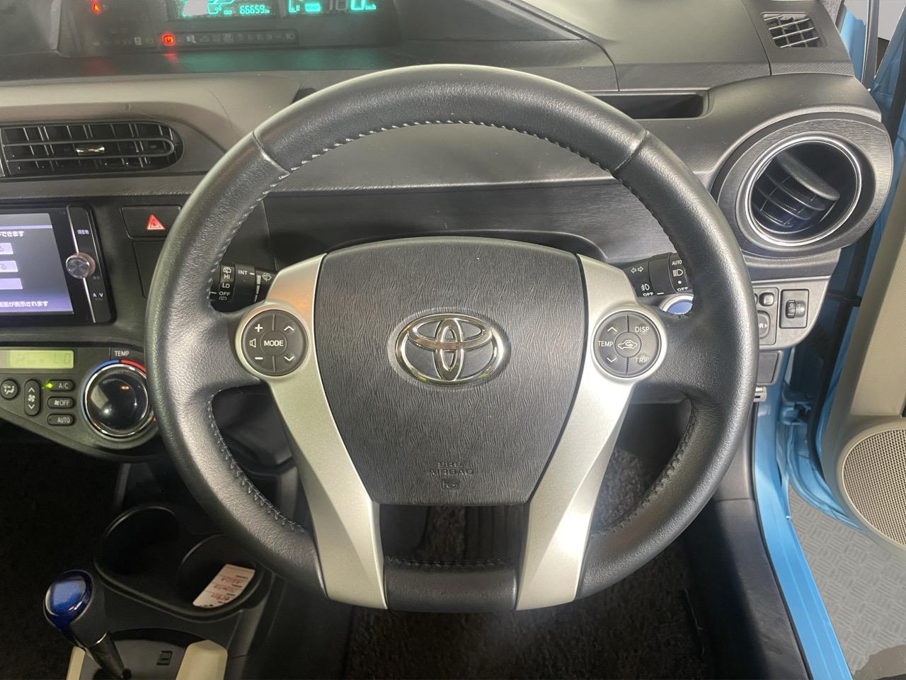 2012 Toyota Aqua G Smart Entry Package Hatchback REVERSING CAMERA + PARKING SENSORS