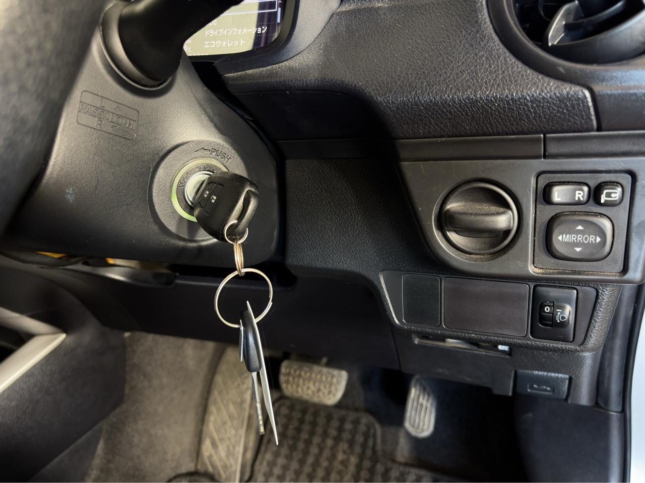 2016 Toyota Corolla Fielder Hybrid New Shape Station Wagon REVERSING CAMERA + ALLOY WHEELS