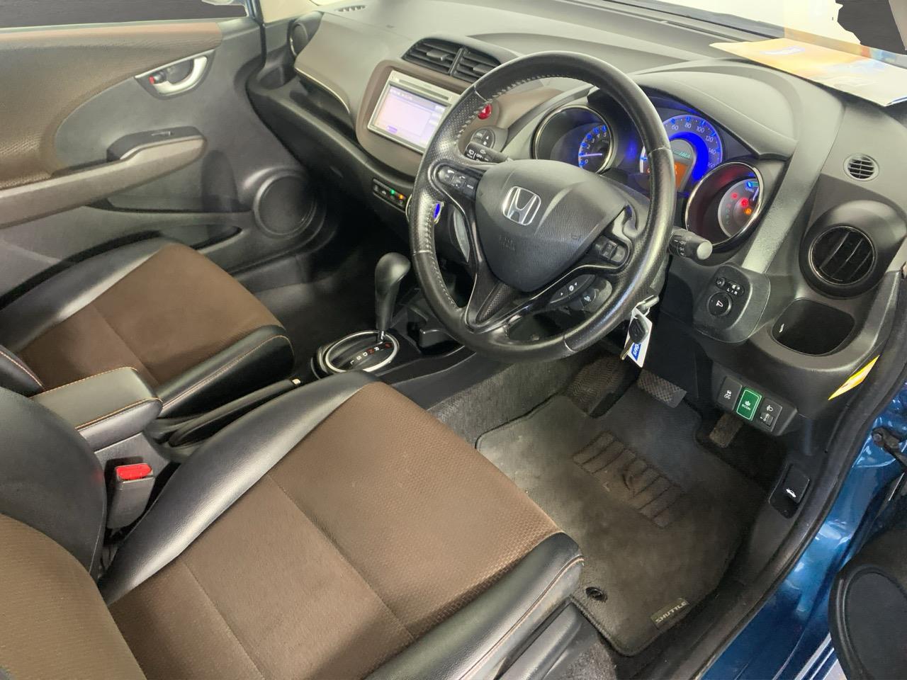 2012 Honda Fit Jazz Shuttle Hybrid Station Wagon CRUISE CONTROL + REVERSING CAMERA