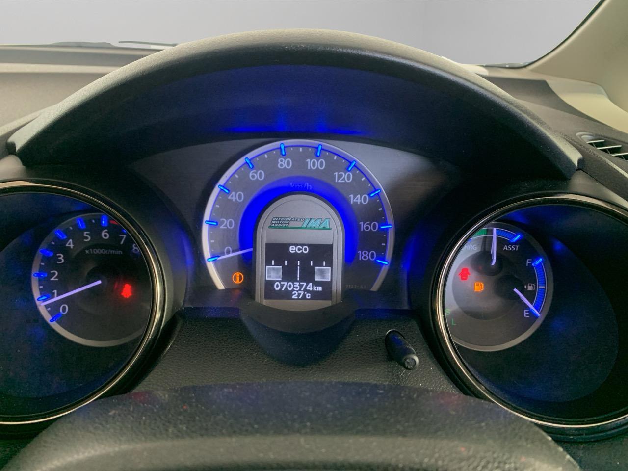 2012 Honda Fit Jazz Shuttle Hybrid Station Wagon CRUISE CONTROL + REVERSING CAMERA