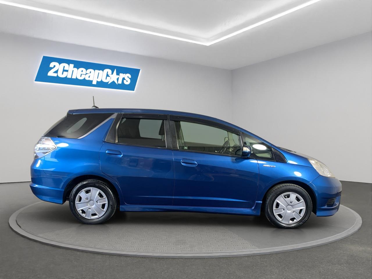 2012 Honda Fit Jazz Shuttle Hybrid Station Wagon CRUISE CONTROL + REVERSING CAMERA