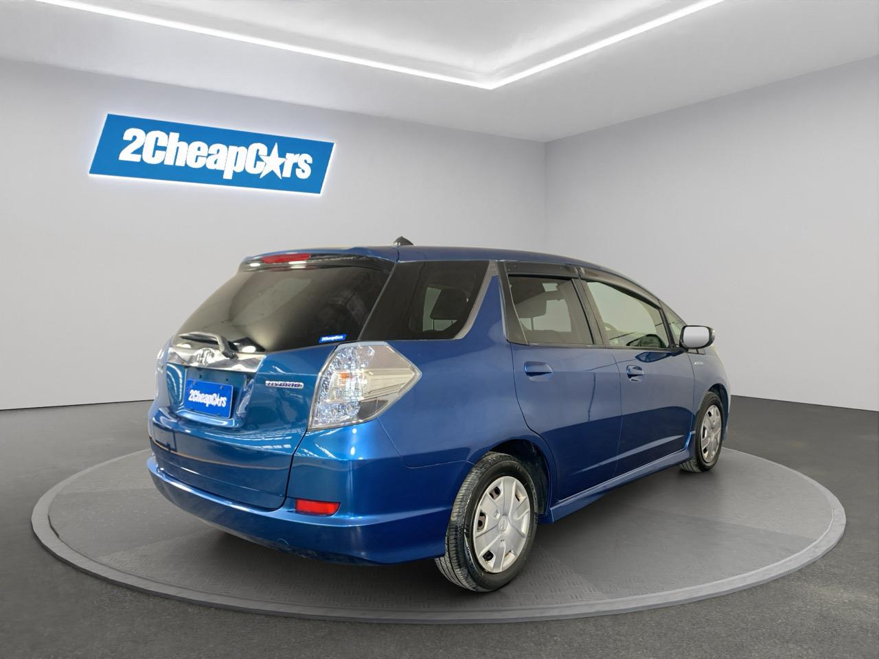 2012 Honda Fit Jazz Shuttle Hybrid Station Wagon CRUISE CONTROL + REVERSING CAMERA