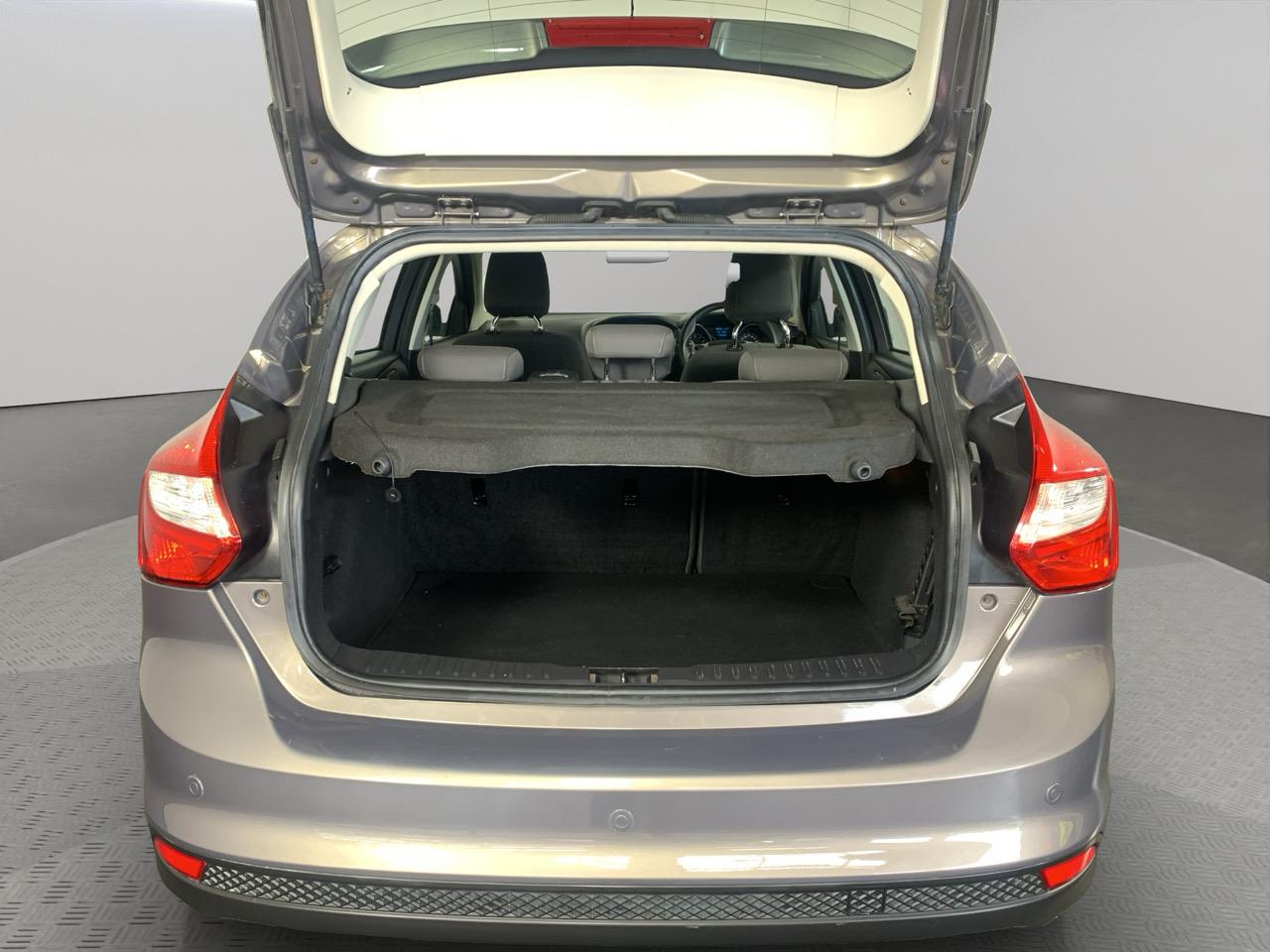 2012 Ford Focus TREND 2.0 AUTO HATCH Hatchback CRUISE CONTROL + PARKING SENSORS + MAG WHEELS