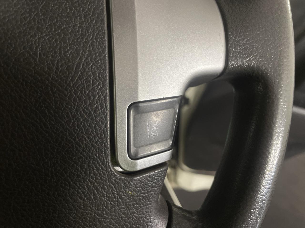 2018 Toyota Hiace Long DX Van REVERSING CAMERA + GREAT SPACE