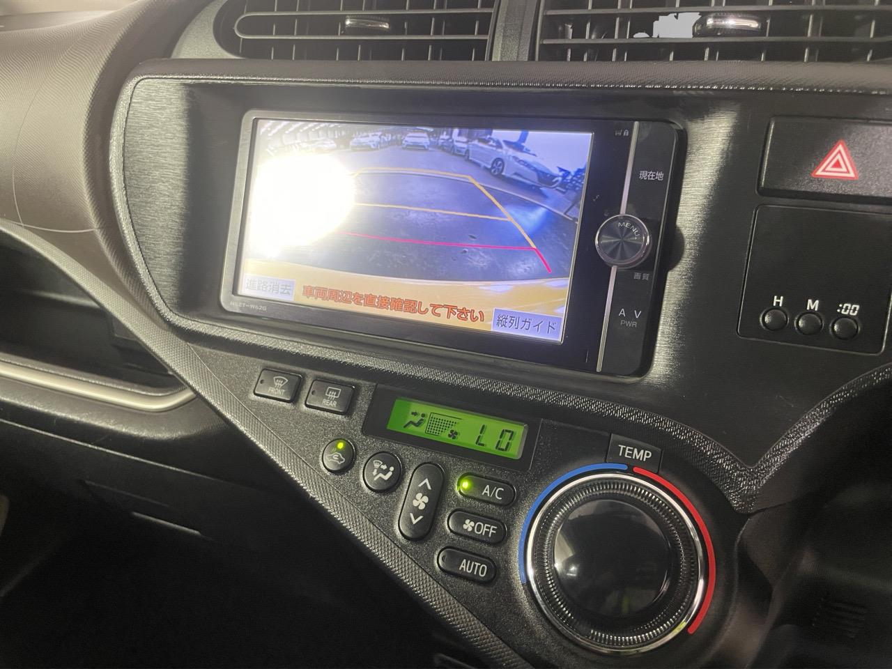 2013 Toyota Aqua S AERO Hatchback REVERSING CAMERA + AUTO LIGHTS + PUSH BUTTON START