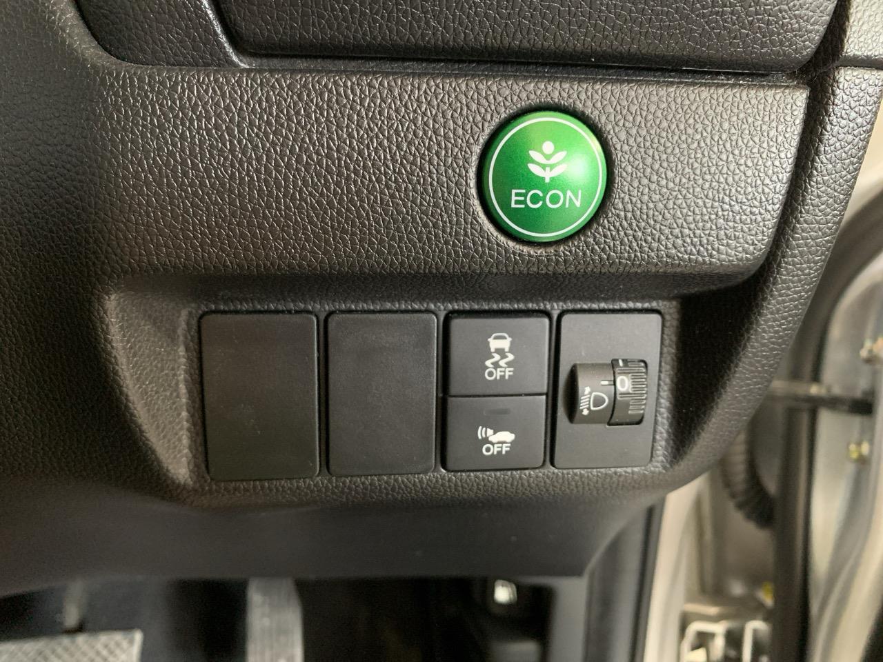 2014 Honda Fit Jazz Hybrid New Shape Hatchback PUSH BUTTON START + ECO MODE