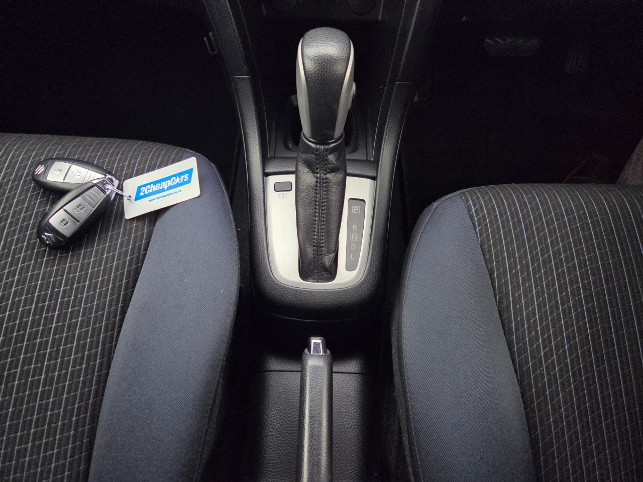 2013 Suzuki Swift  Hatchback REVERSING CAMERA + SMART KEY