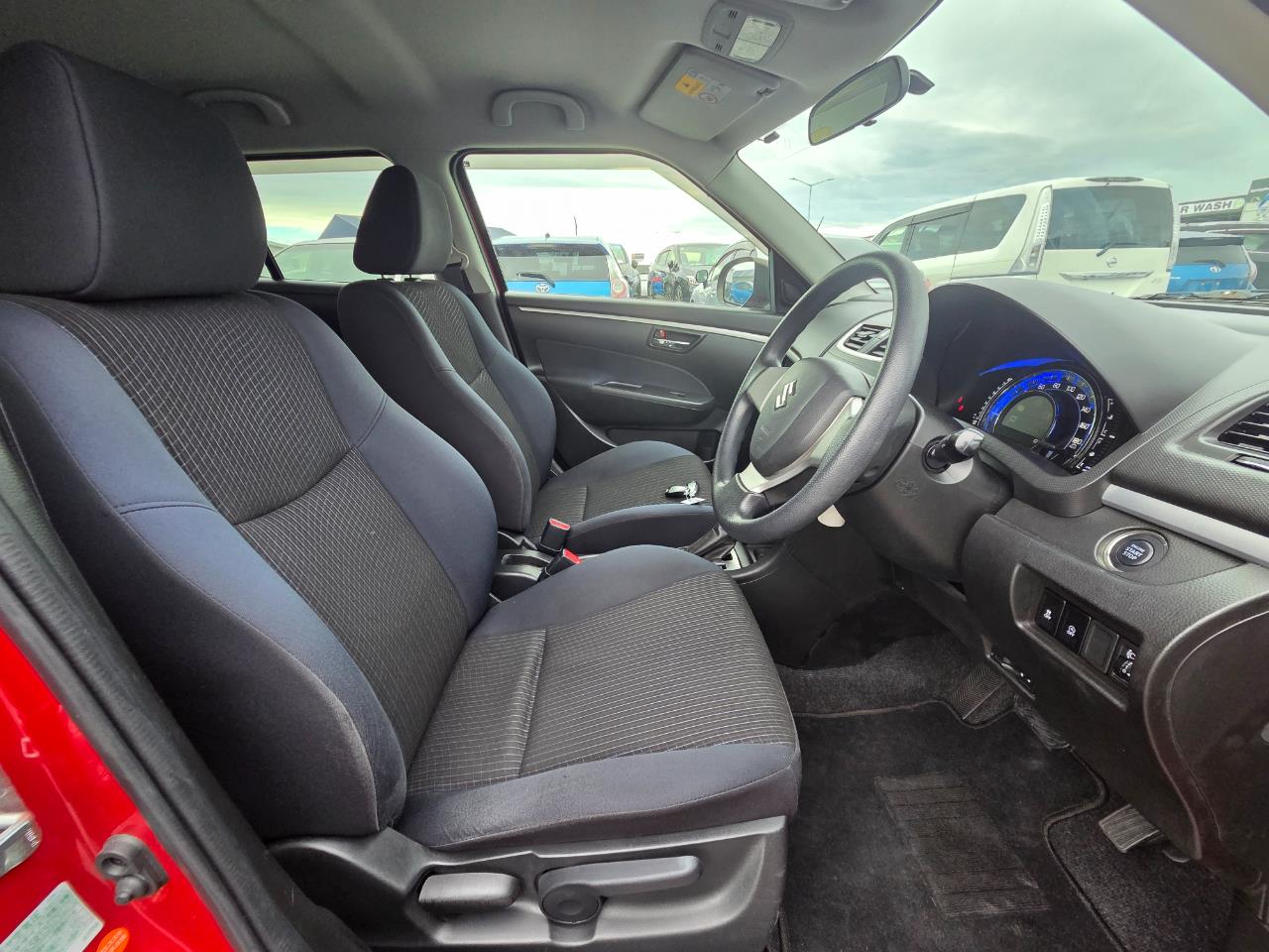 2013 Suzuki Swift  Hatchback REVERSING CAMERA + SMART KEY