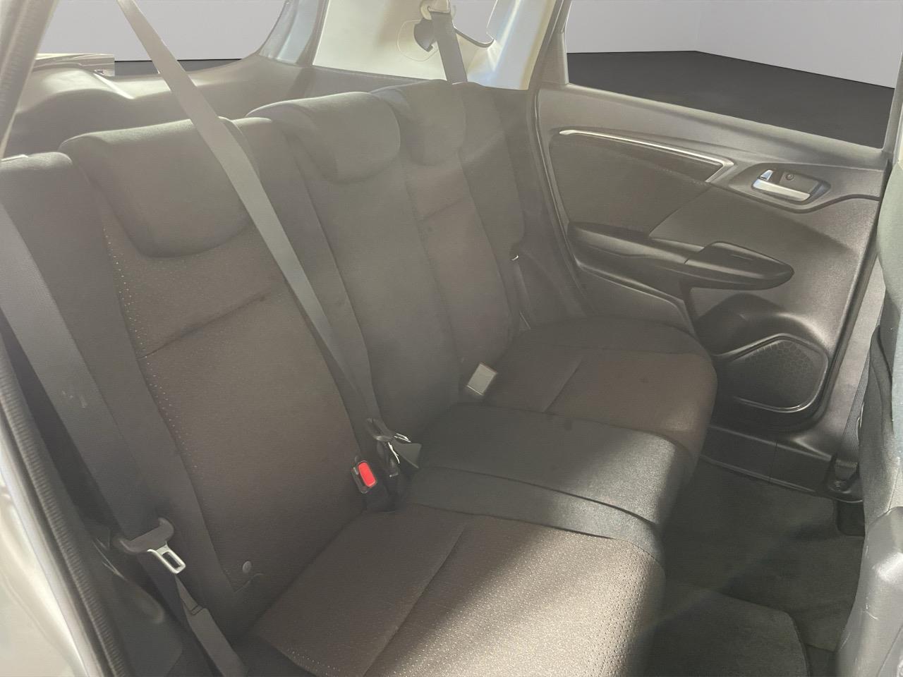 2015 Honda Fit Jazz Hybrid New Shape Hatchback LOW KMS + REVERSING CAMERA + AUTO LIGHTS