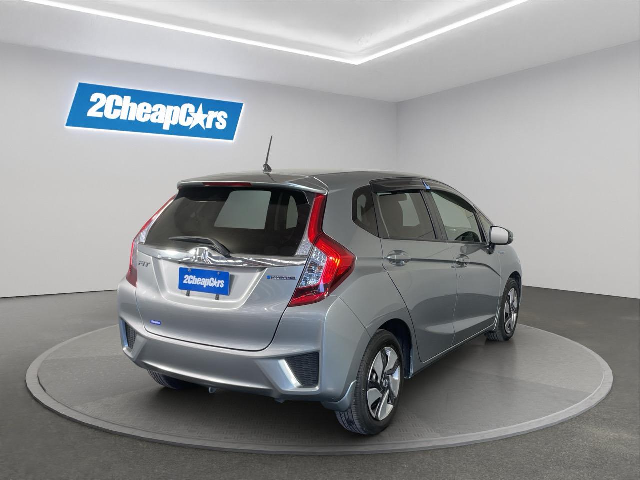 2015 Honda Fit Jazz Hybrid New Shape Hatchback LOW KMS + REVERSING CAMERA + AUTO LIGHTS