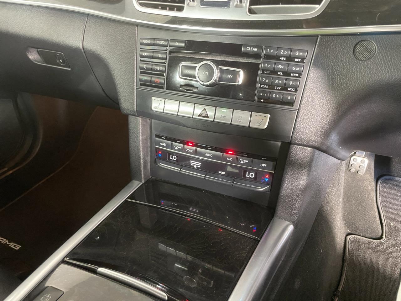 2015 Mercedes-Benz E 250 Avantgarde Line Sedan 360 DEGREE CAMERA + PARKING SENSORS