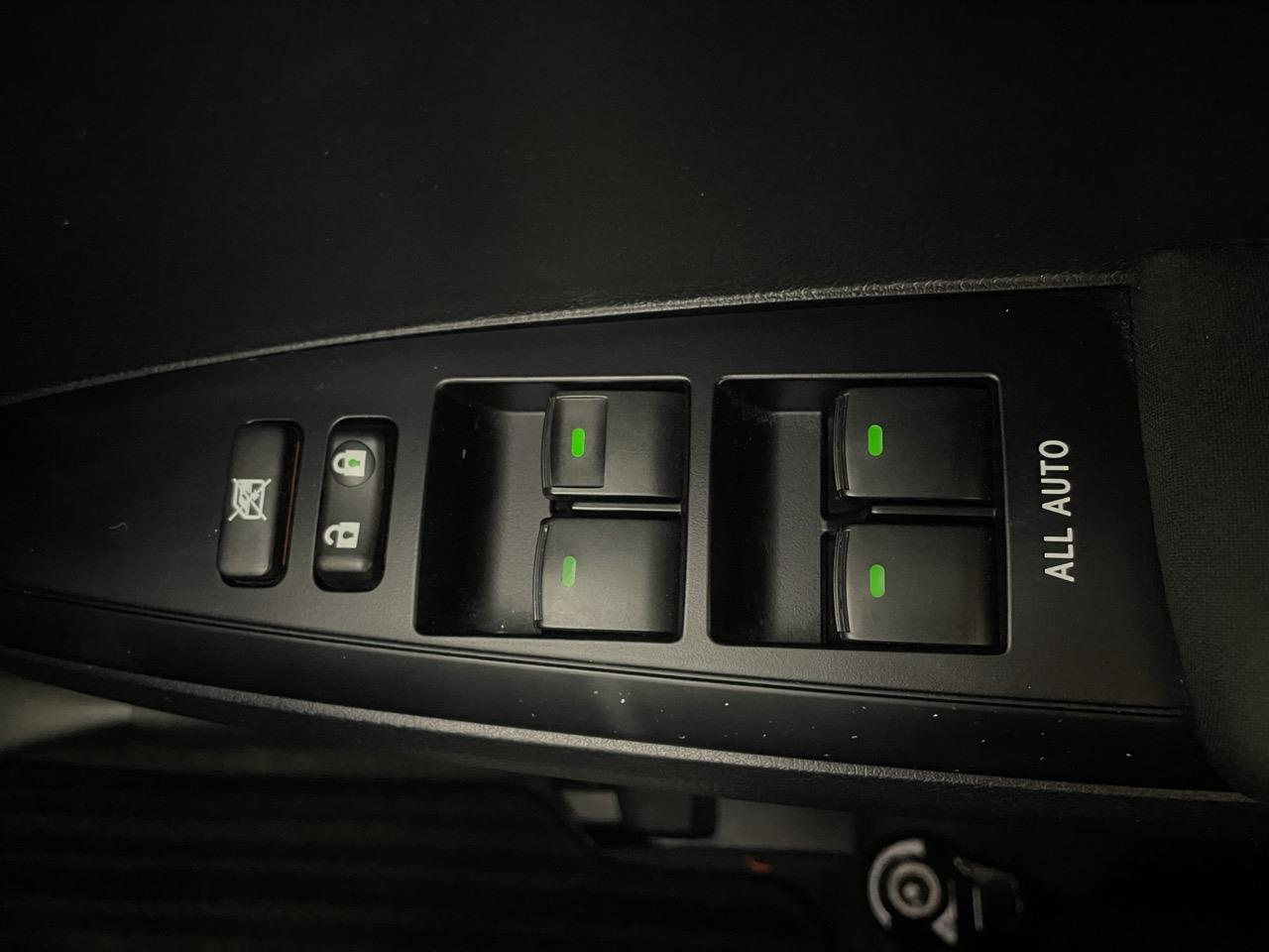 2013 Toyota Corolla Fielder Hybrid Station Wagon REVERSING CAMERA + GREAT FUEL EFFICIENCY