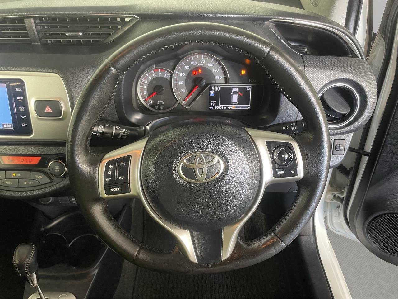 2015 Toyota Vitz Yaris F Hatchback LOW KMS + REVERSING CAMERA + HEATED SEAT