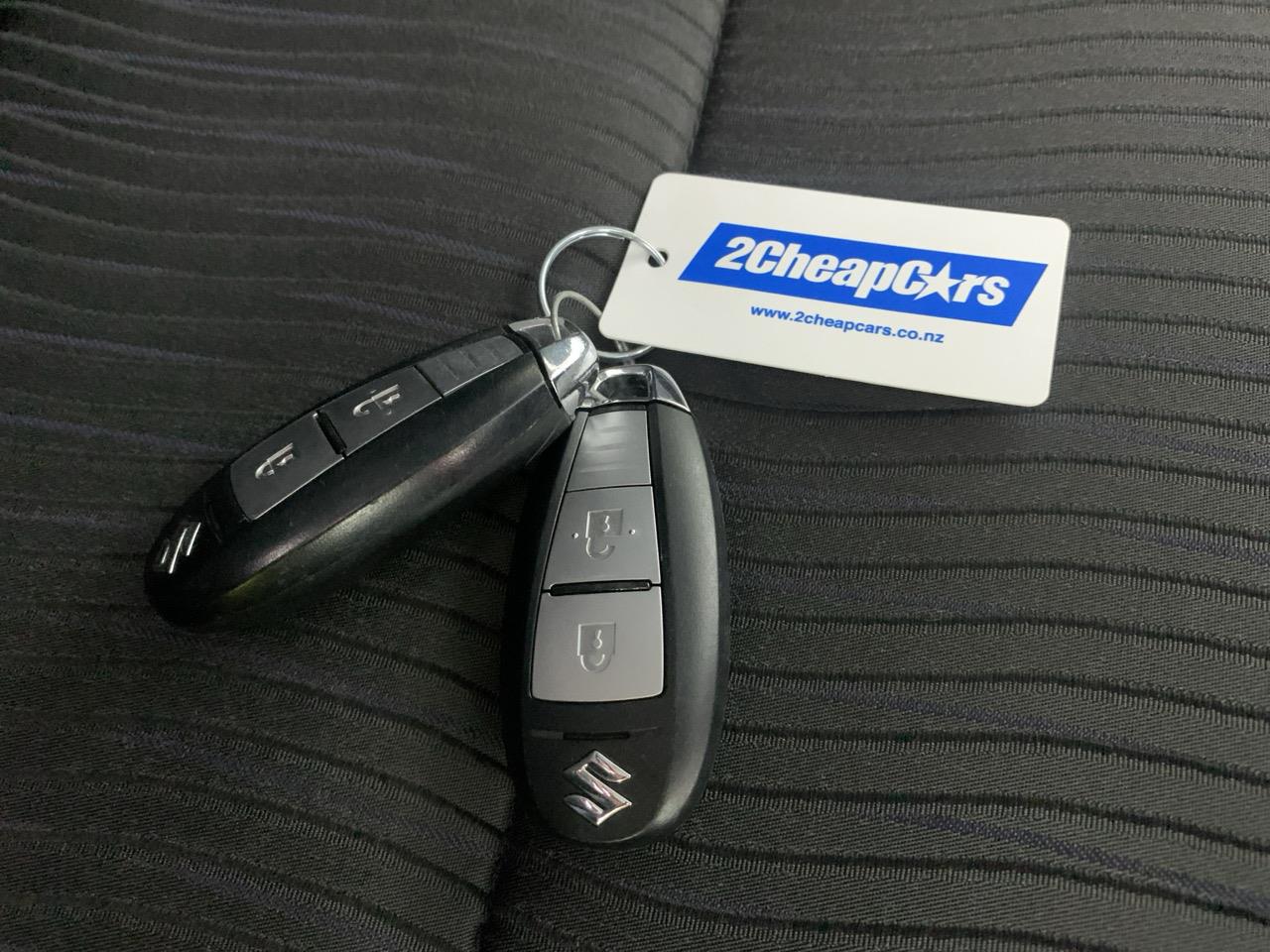 2013 Suzuki Swift 1.2 XS Hatchback LOW KMS + CRUISE CONTROL + TIPTRONIC