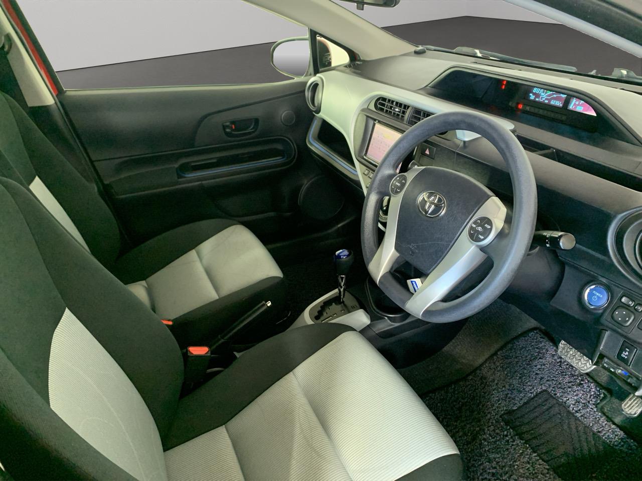 2014 Toyota Aqua S Hatchback REVESING CAMERA + PUSH SRART + AUTO LIGHTS