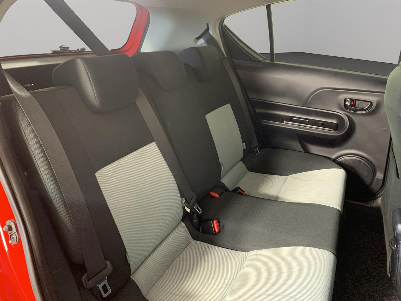 2014 Toyota Aqua S Hatchback REVESING CAMERA + PUSH SRART + AUTO LIGHTS