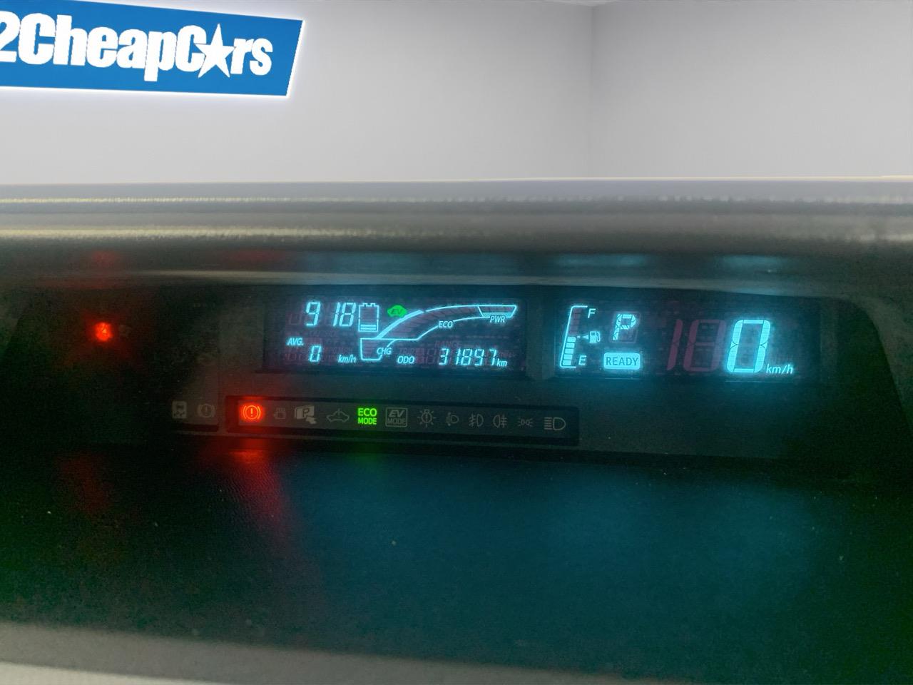 2014 Toyota Aqua S Hatchback LOW KM + PUSH SRART + REVESING CAMERA