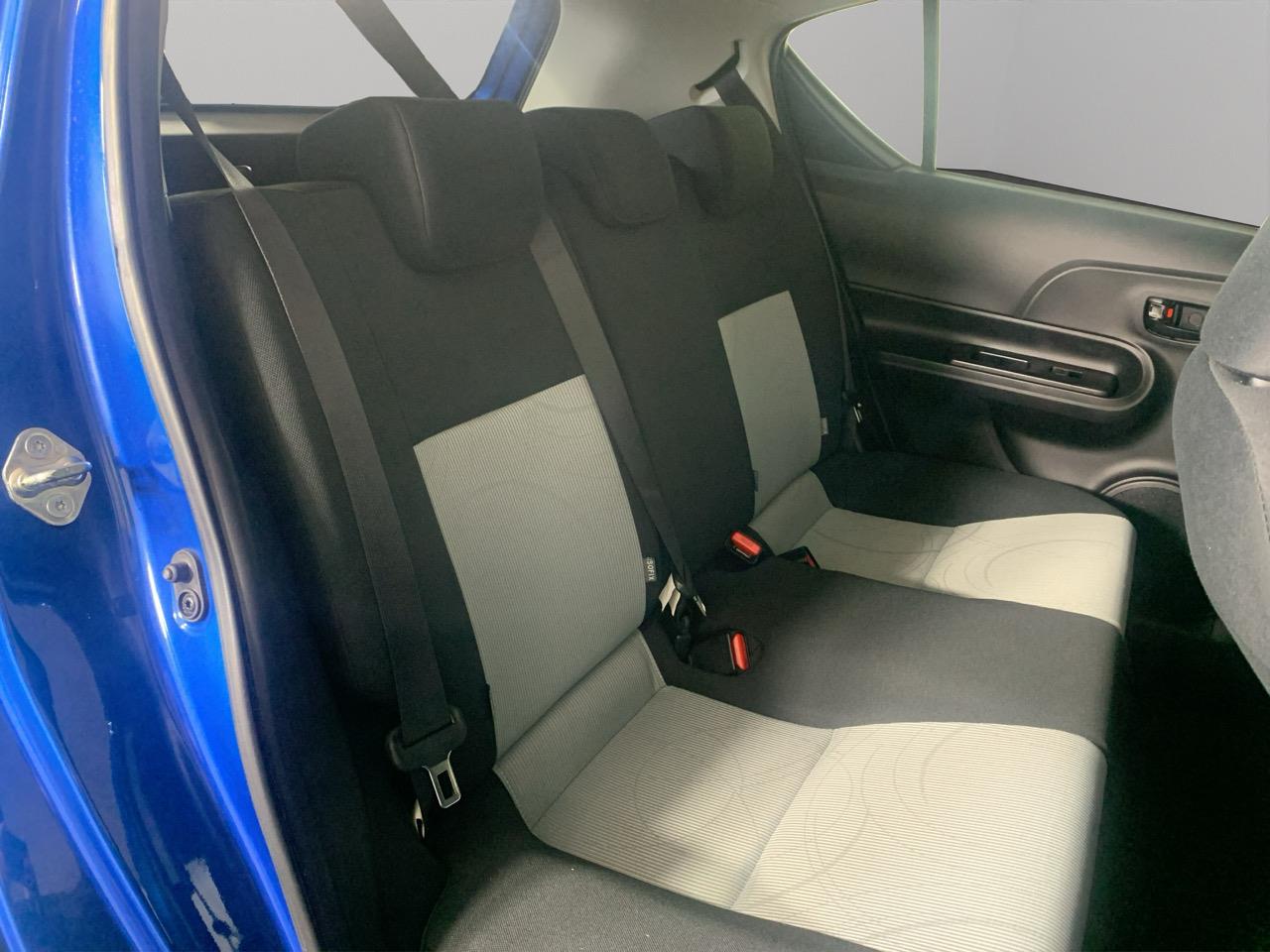 2014 Toyota Aqua S Hatchback LOW KM + PUSH SRART + REVESING CAMERA