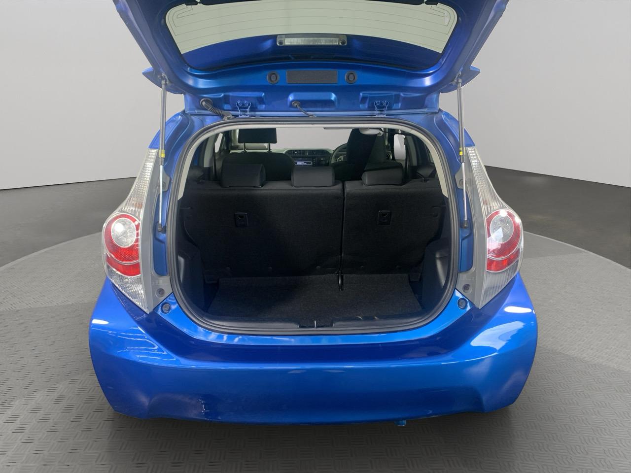 2014 Toyota Aqua S Hatchback LOW KM + PUSH SRART + REVESING CAMERA