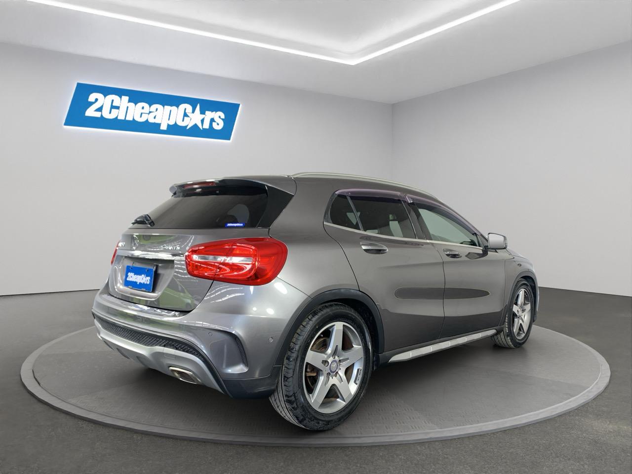 2014 Mercedes-Benz GLA 250 4 Matic RV/SUV 4 MATIC + LOW KMS + CRUISE CONTROL + HEATED SEATS