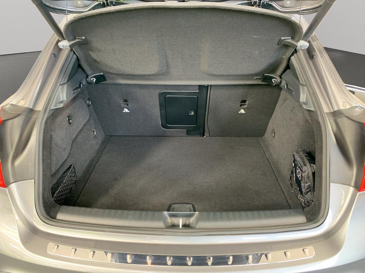 2014 Mercedes-Benz GLA 250 4 Matic RV/SUV 4 MATIC + LOW KMS + CRUISE CONTROL + HEATED SEATS