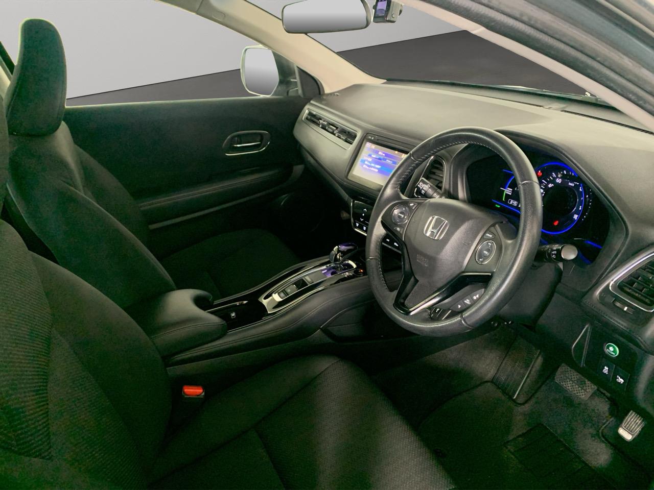 2014 Honda Vezel HYBIRID X RV/SUV REVESING CAMERA + PUSH SRART + AUTO LIGHTS