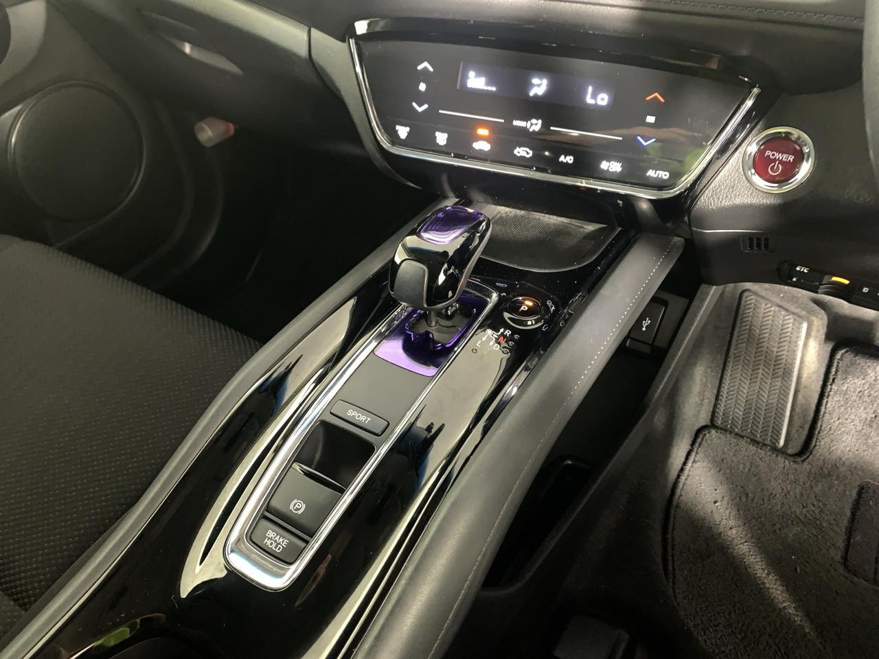 2014 Honda Vezel HYBIRID X RV/SUV REVESING CAMERA + PUSH SRART + AUTO LIGHTS